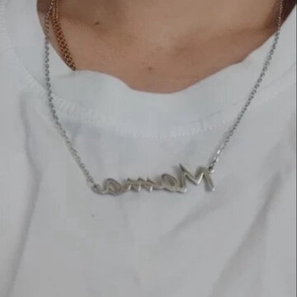 Mama Necklace - Picture 8 of 11